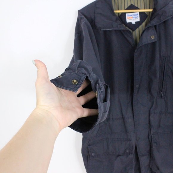 Mens  Spring Windbreaker - Picture 3 of 4